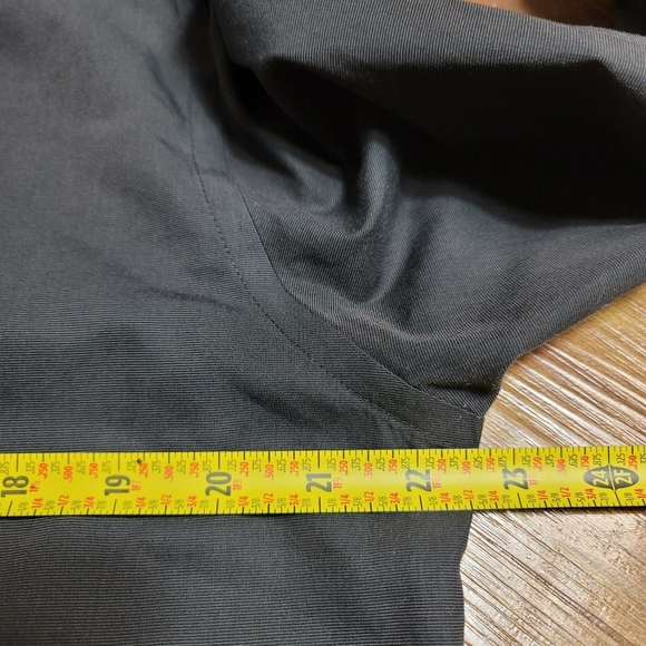 UNTUCKit Mens Size M Tall Slim Wrinkle Free Button Up Shirt Long Sleeve Black - Picture 3 of 10